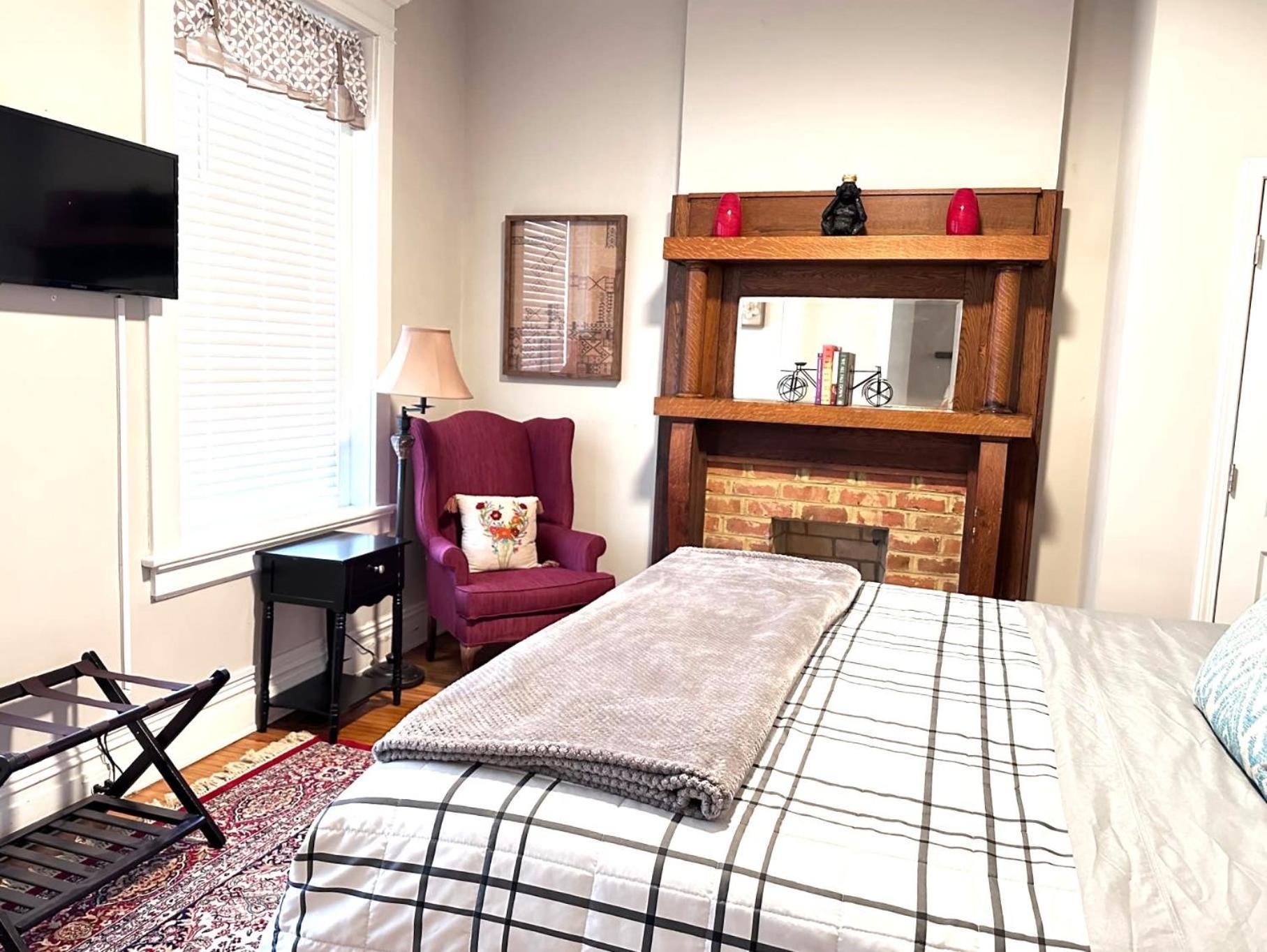 E1 Centrally Located In Carytown Fully Fenced Richmond Esterno foto