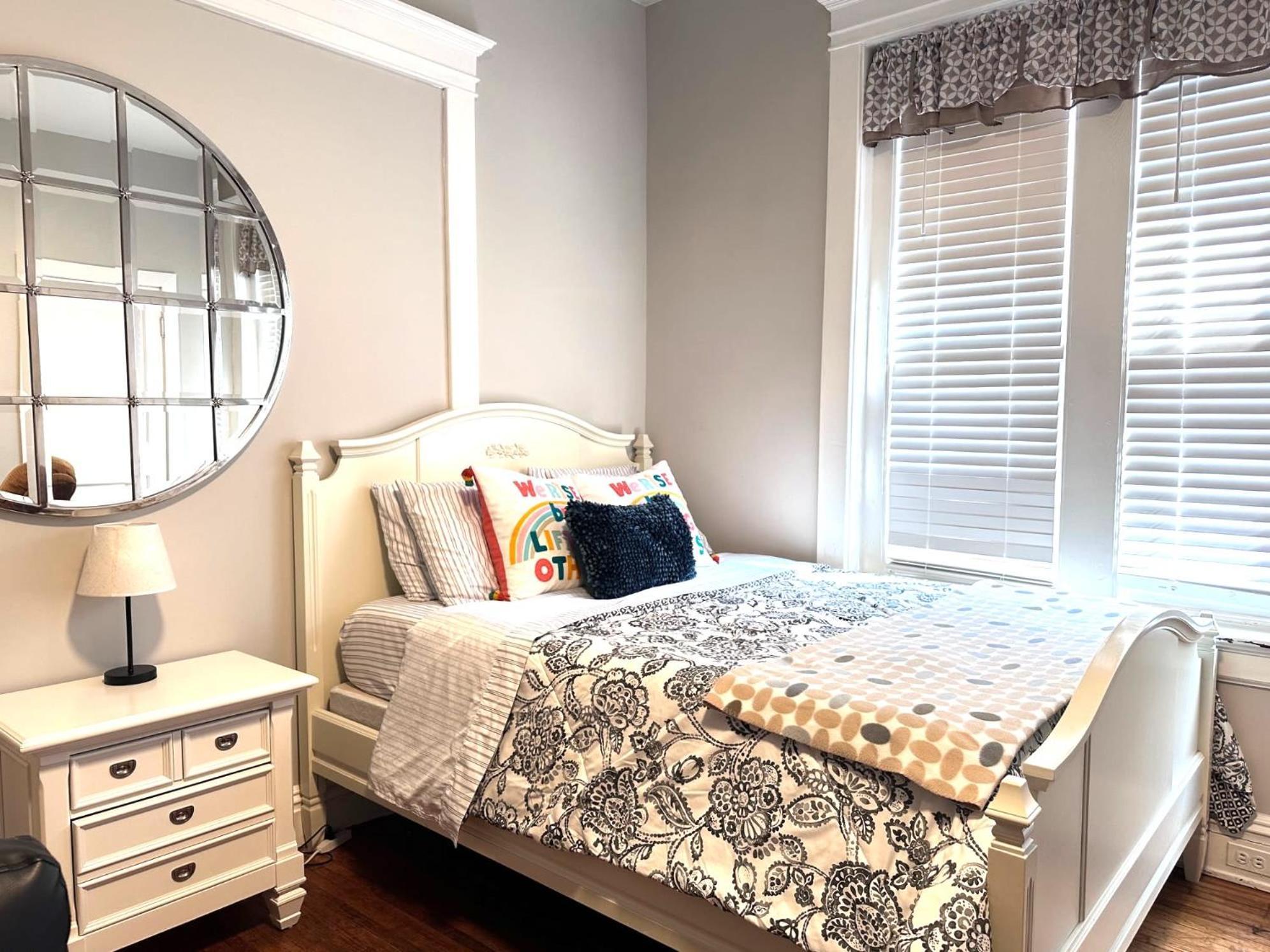 E1 Centrally Located In Carytown Fully Fenced Richmond Esterno foto