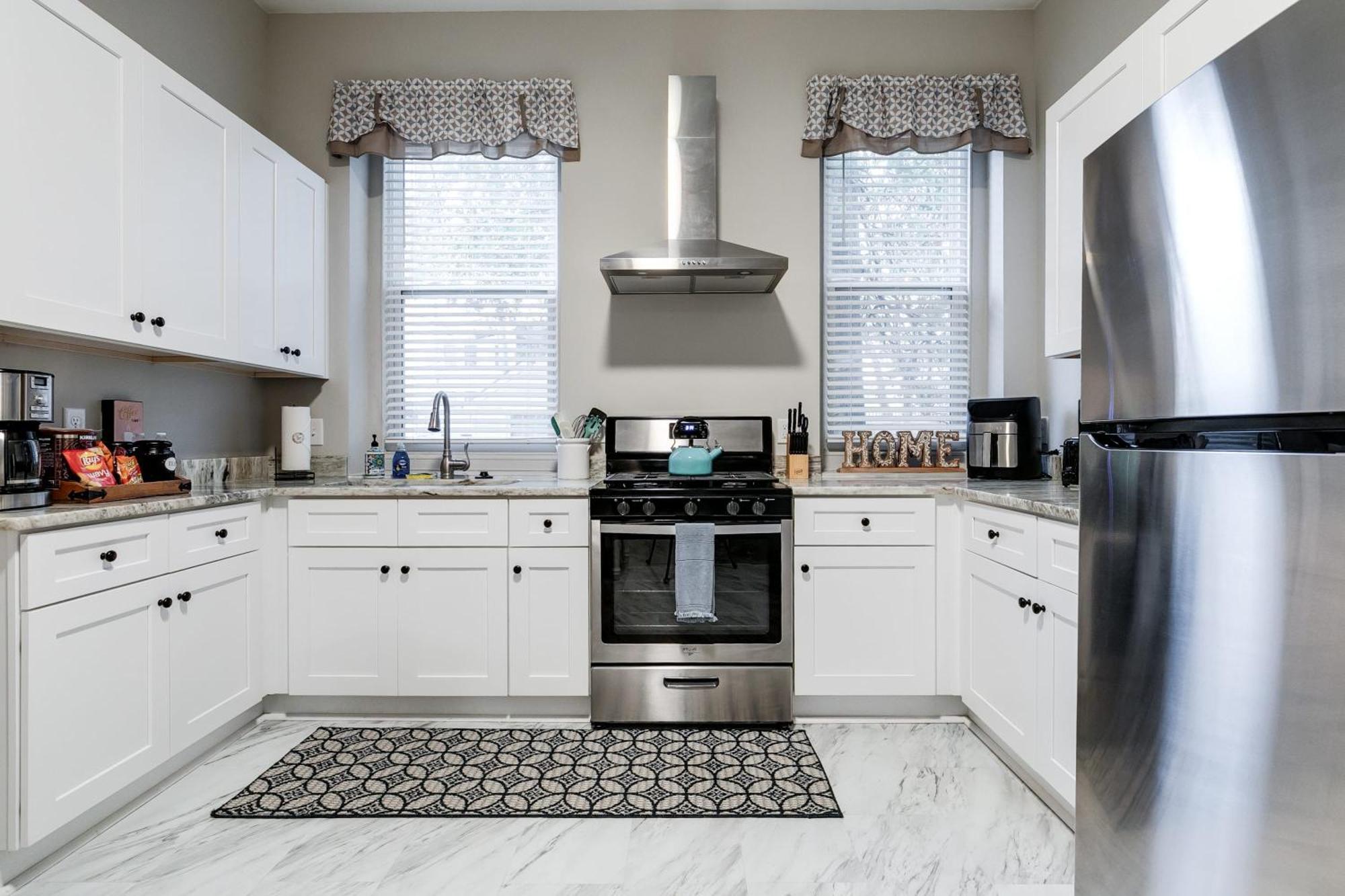 E1 Centrally Located In Carytown Fully Fenced Richmond Esterno foto