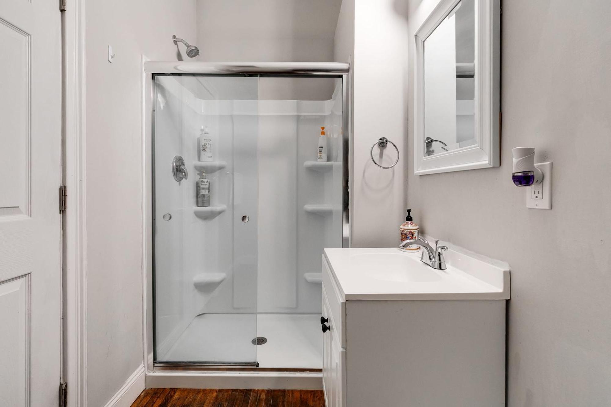 E1 Centrally Located In Carytown Fully Fenced Richmond Esterno foto