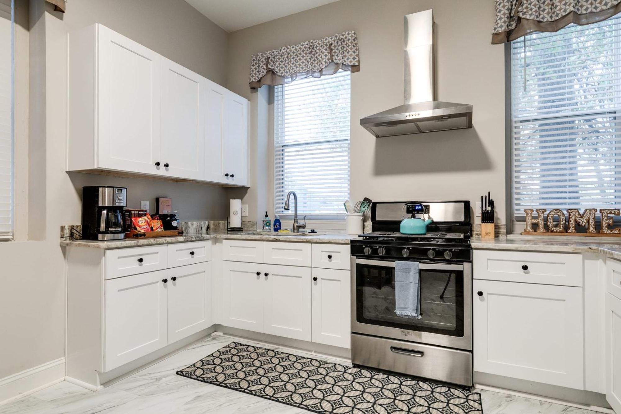 E1 Centrally Located In Carytown Fully Fenced Richmond Esterno foto